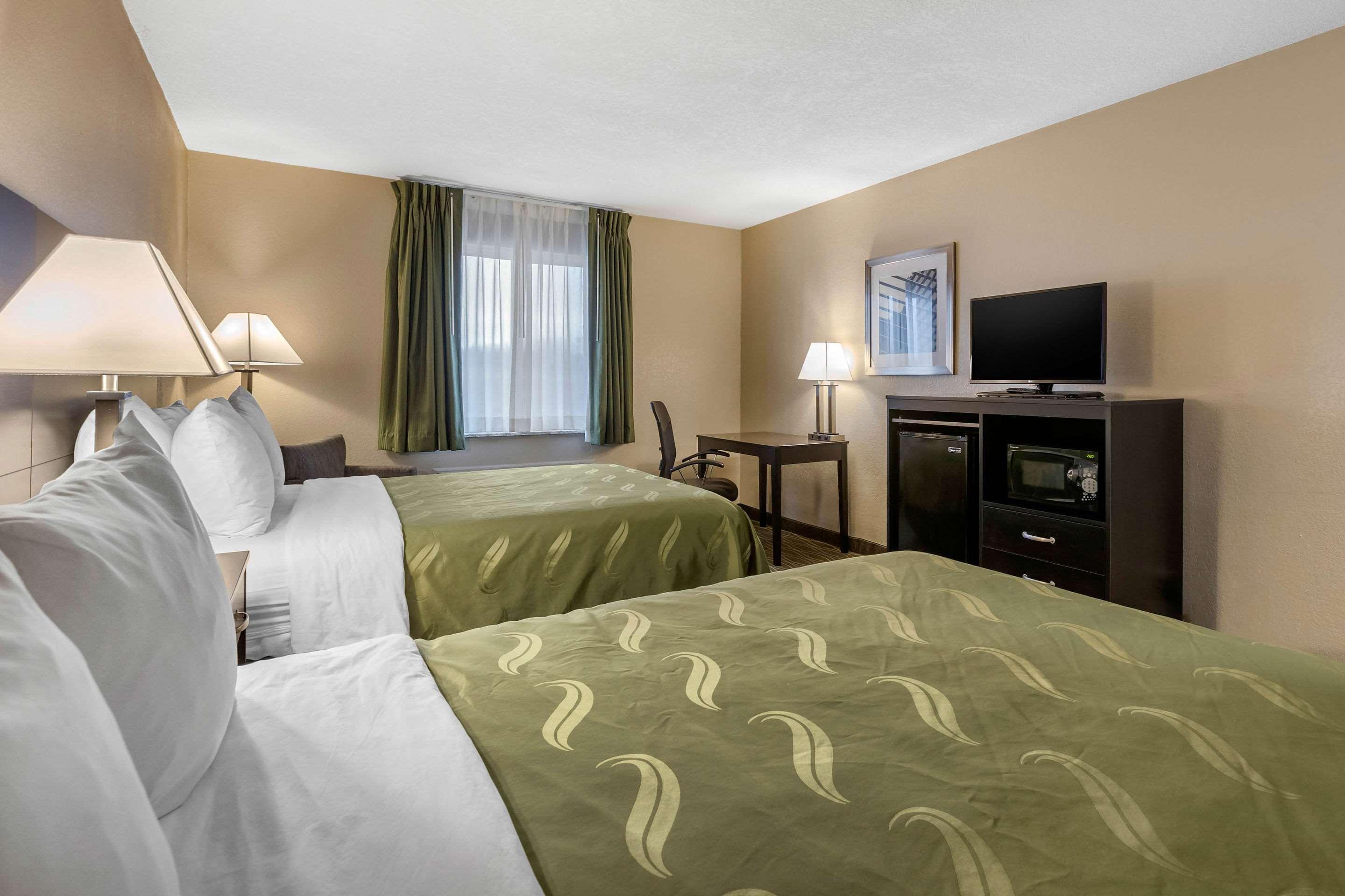 Quality Inn&Suites Des Moines Urbandale Extérieur photo