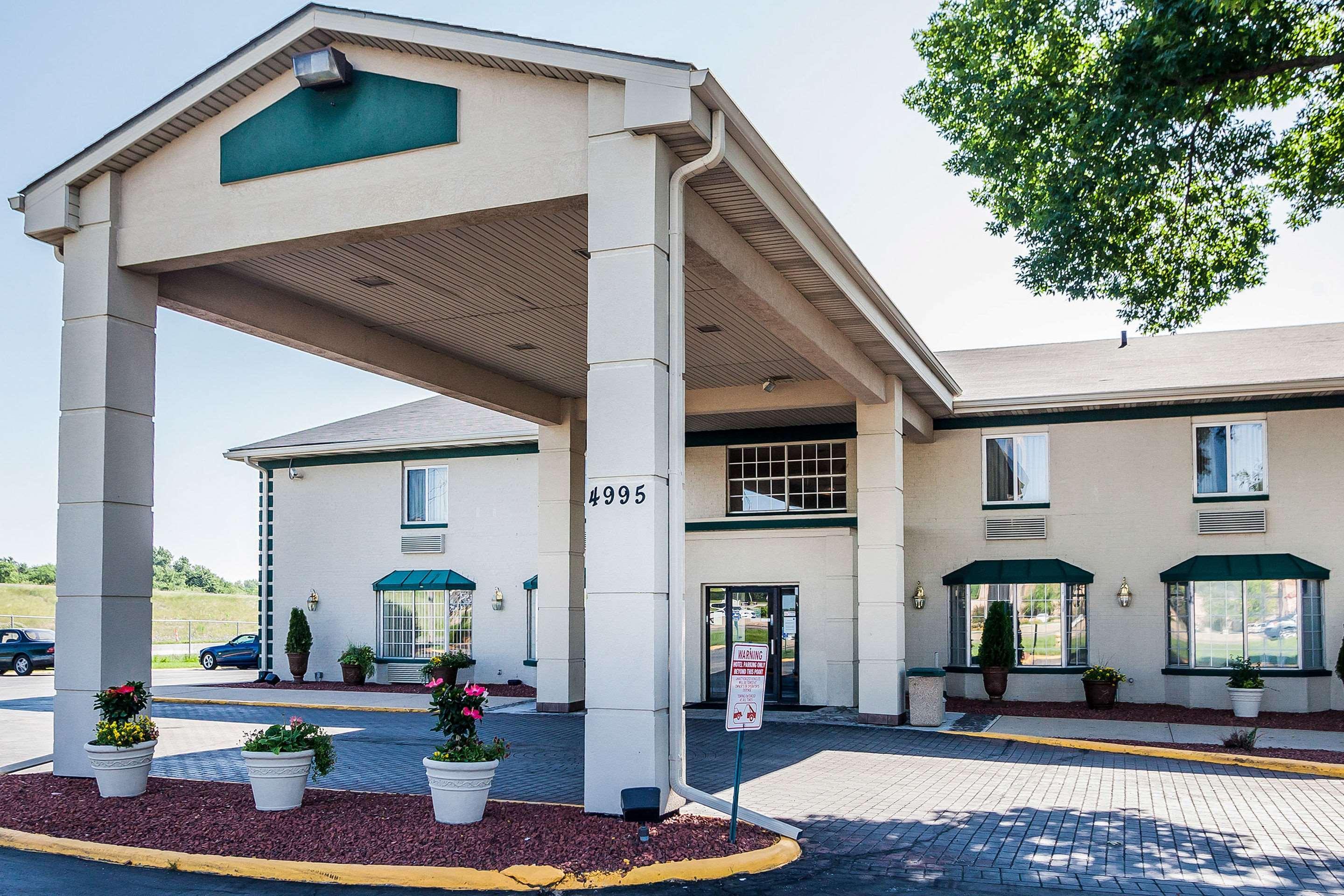 Quality Inn&Suites Des Moines Urbandale Extérieur photo